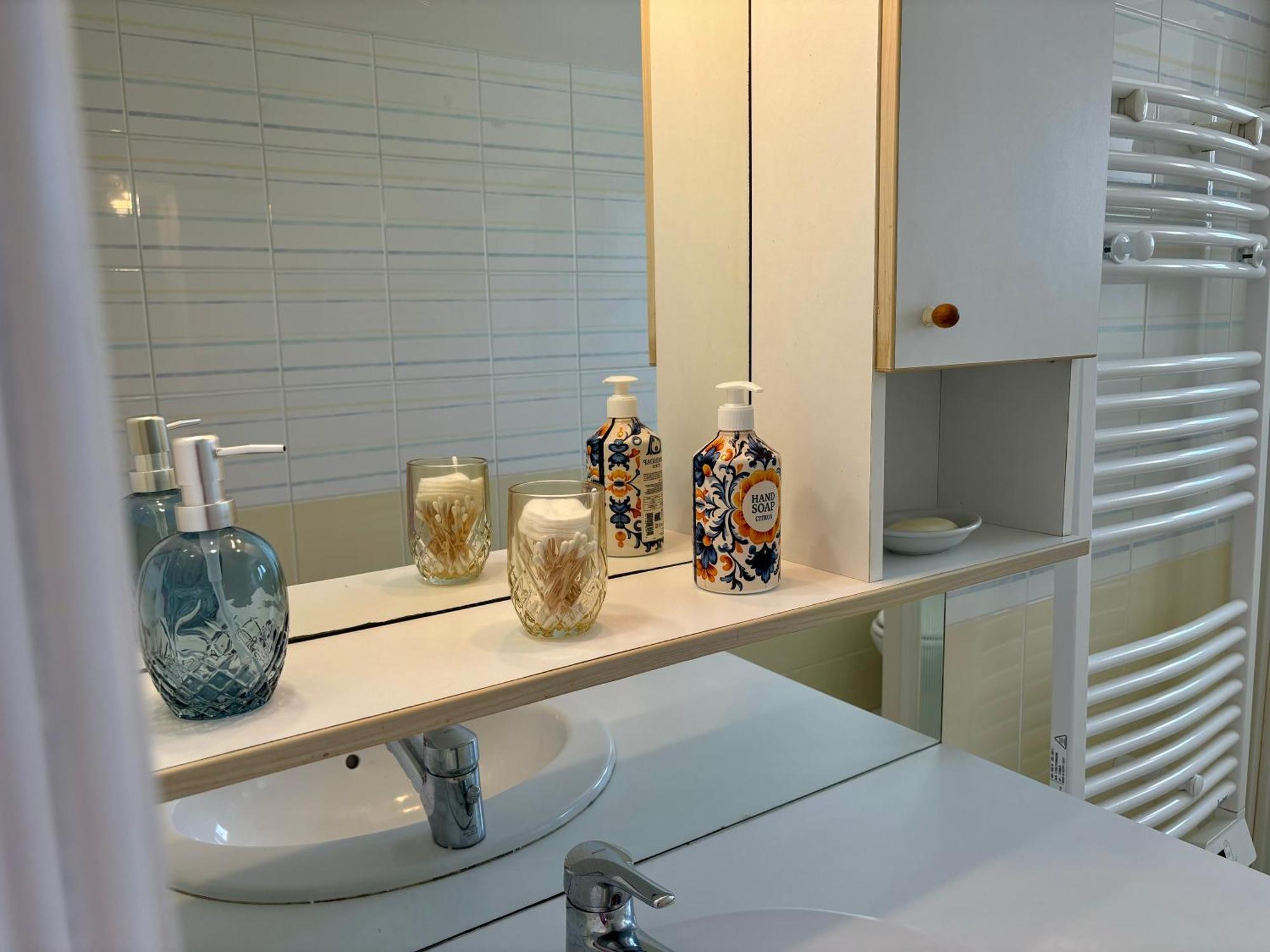 Le Cocon Sale - 5 Min A Pieds Des Plages - Jardin Apartment *